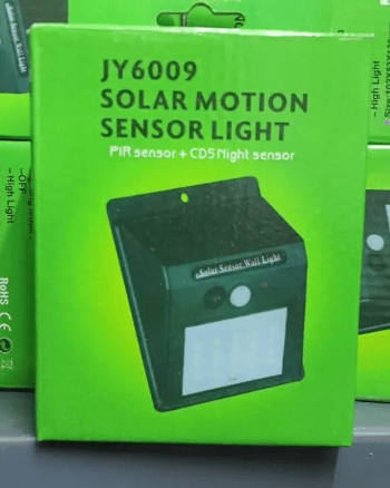 Lampă Solară de Exterior cu 30 LED-uri și Senzor de Mișcare